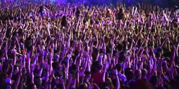 How to Build a Loyal Fanbase: Proven Strategies for US Musicians - Cover Image
