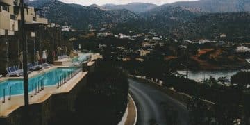 Celebrity Real Estate Trends: A-Listers and the US Housing Market in 2025 - Cover Image